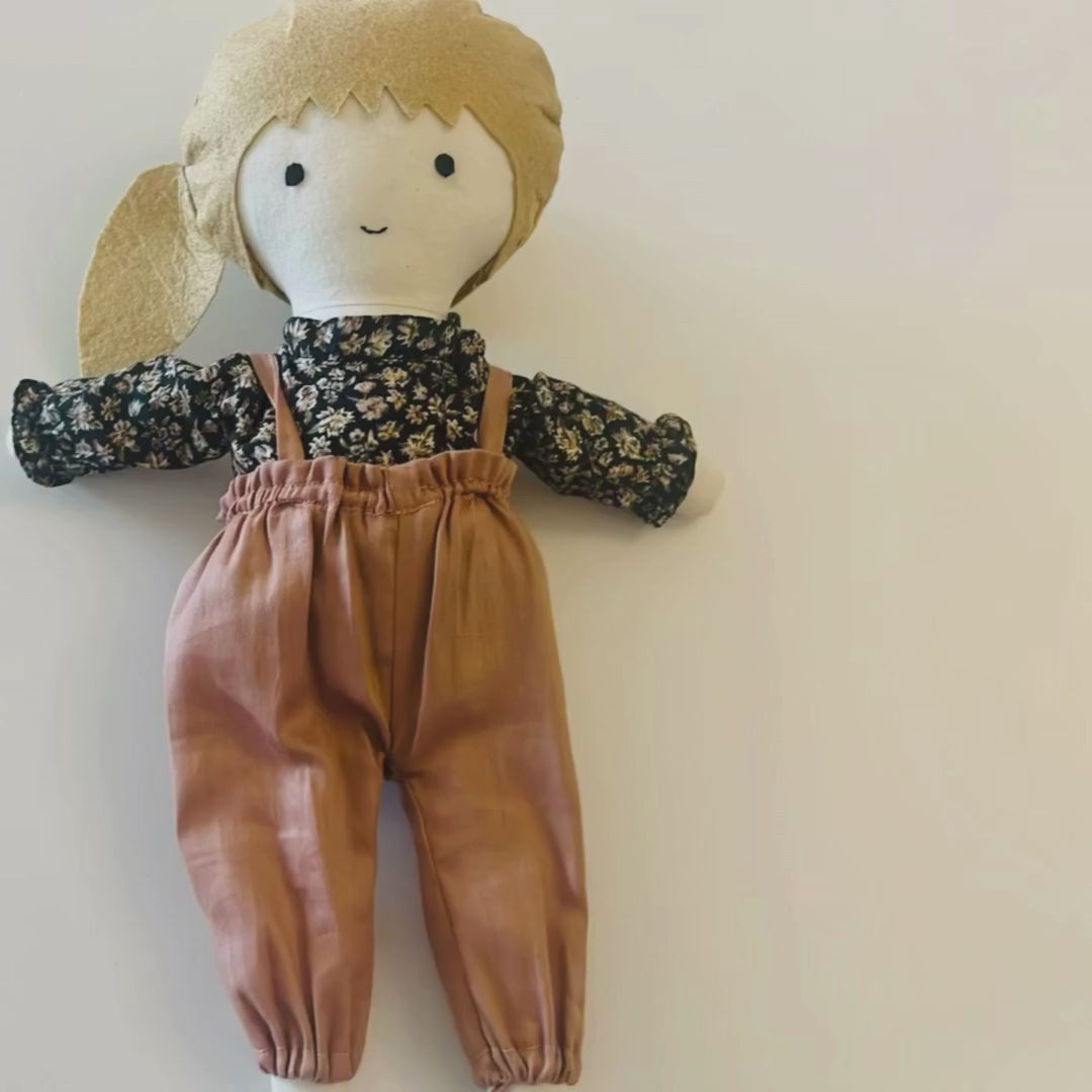 Zaru – Handmade Cloth Doll for Kids | Soft & Eco-Friendly